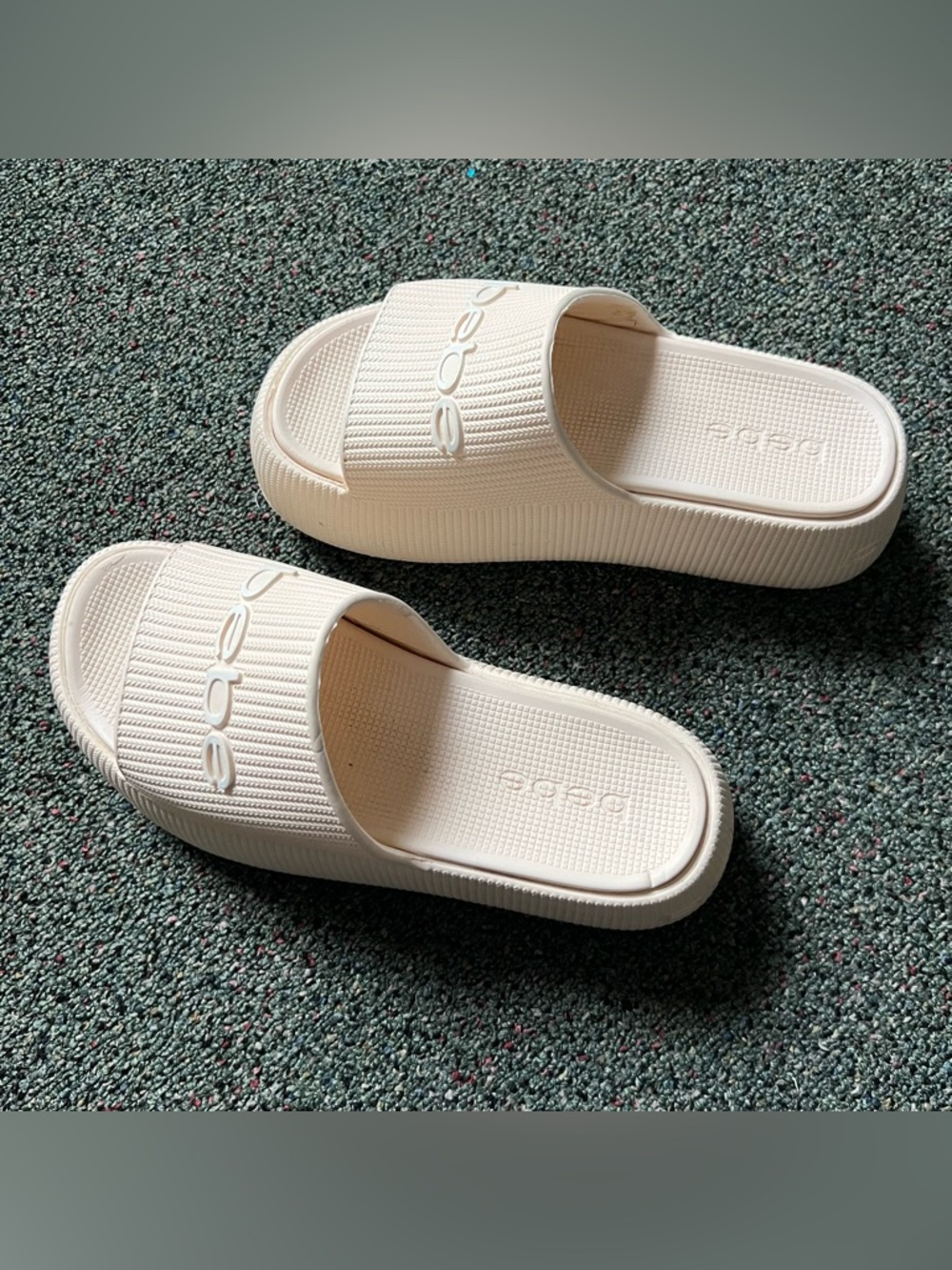 BEBE White Cream Rubber Summer Swim Platform Sandals Slides Slipper Shoes Sz 8 - Picture 4 of 16